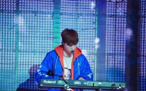 大张伟经典爆料视频大全,揭秘娱乐圈不为人知的秘密 第2张 大张伟经典爆料视频大全,揭秘娱乐圈不为人知的秘密 第2张